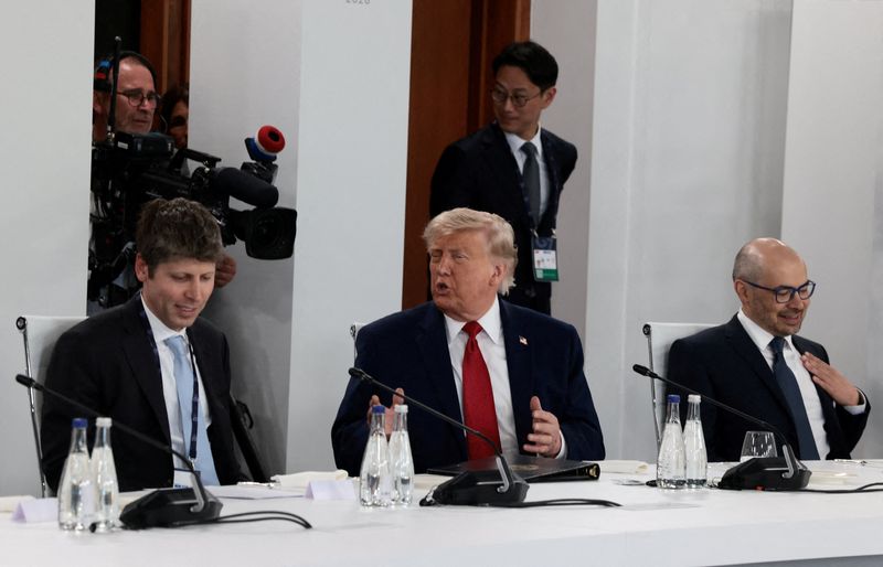 トランプ氏、アンソロピックと交渉「順調」 AI幹部と昼食会