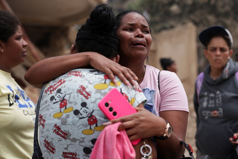 ベネズエラ地震の死者589人、行方不明5万人登録　海外救助現地入り