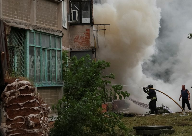 ウクライナ、ロシア各地のエネ施設攻撃継続 ロシアは東部を空爆