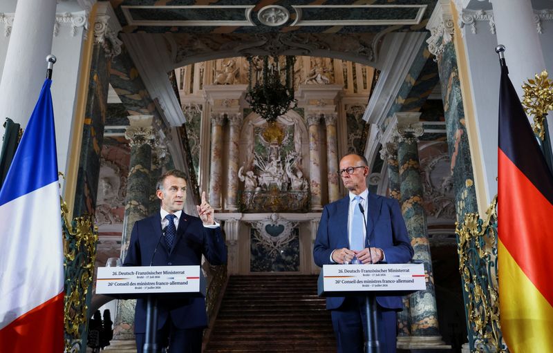 独仏首脳、防衛協力強化を確認 核抑止力巡る協力も協議