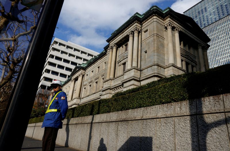 6月企業向けサービス価格、前年比3.2%上昇 前月比は0.4%低下=日銀
