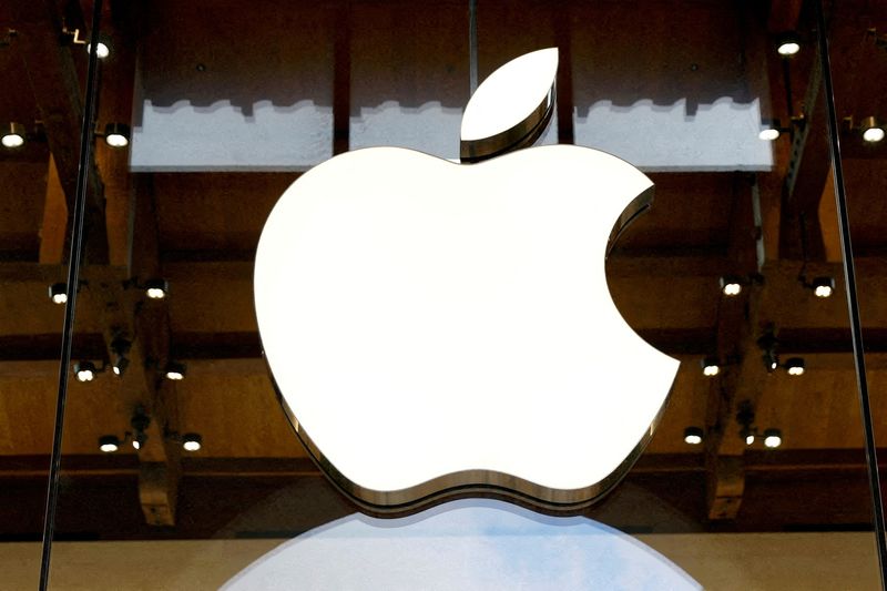 アップル、時価総額が一時5兆ドル突破　史上２社目