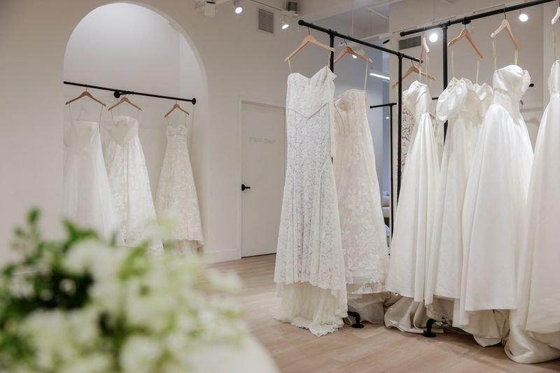 アングル:スウィフトさんのドレス公開待つ婚礼業界、新トレンド取り込みへ準備着々