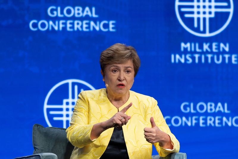 世界経済、エネルギーショック乗り切る 財政悪化を懸念=IMF専務理事