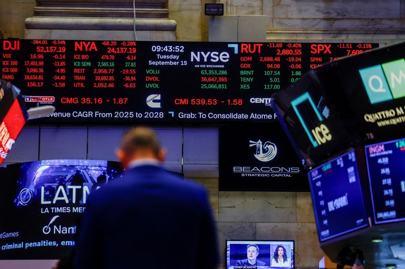 米国株式市場=S&P500横ばい、中東協議進展観測で持ち直す