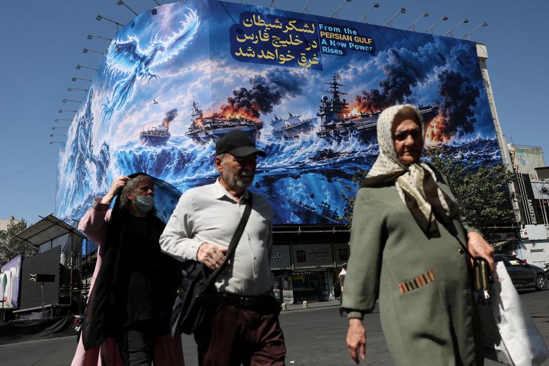 原油先物約2%安、米・イラン停戦期待や米軽油輸出禁止観測で