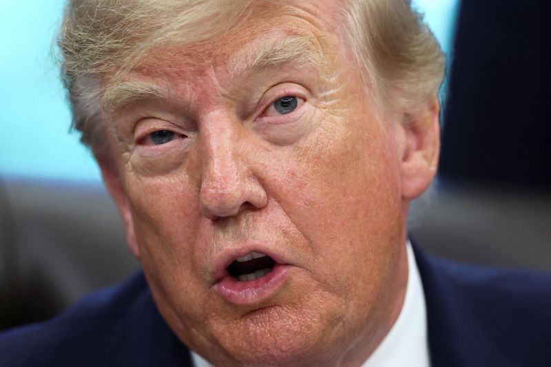 トランプ氏、中西部アイオワ州の製鉄所建設発表 中間選挙控えアピール