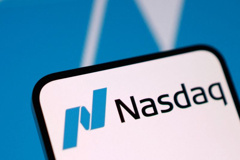 米国株式市場=S&P500とナスダックが最高値更新、原油価格の安定で