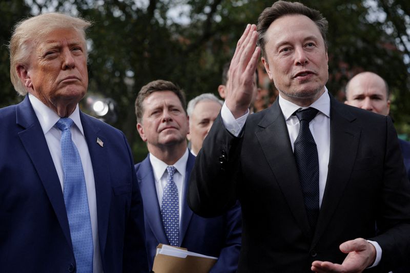 トランプ氏、8日の科学イベントに出席 マスク氏らに全米科学賞授与へ