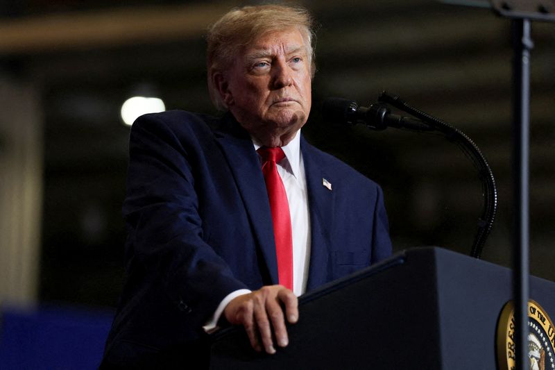 トランプ氏、グラム氏の上院選支援 牙城サウスカロライナで予想外の接戦