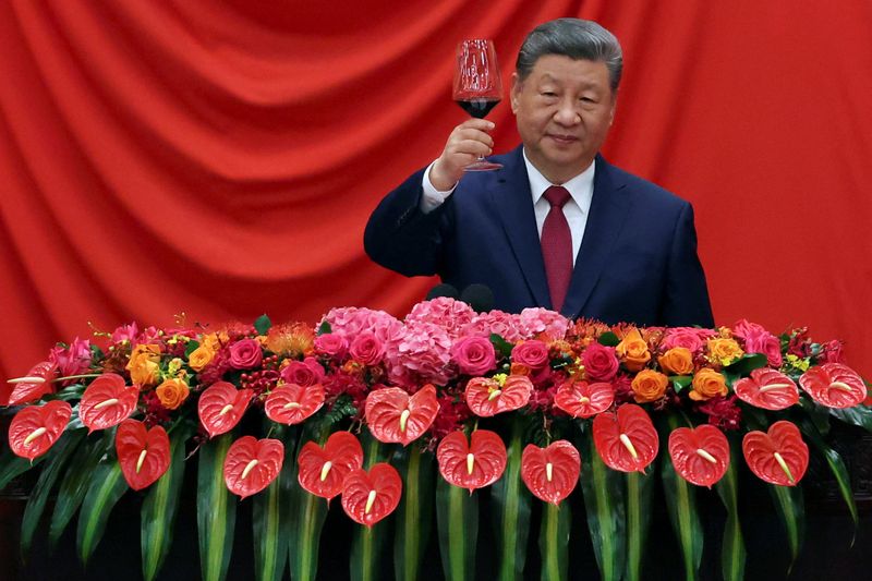 中国習主席、経済の質向上と合理的な規模拡大を呼びかけ