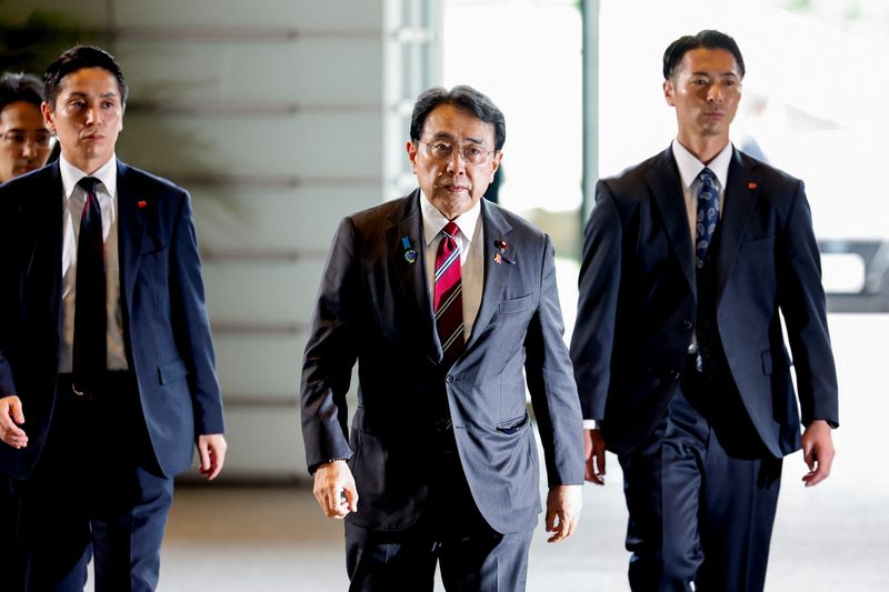 経産省、ホワイトハッカーのチーム設立へ 攻撃者の視点で対策
