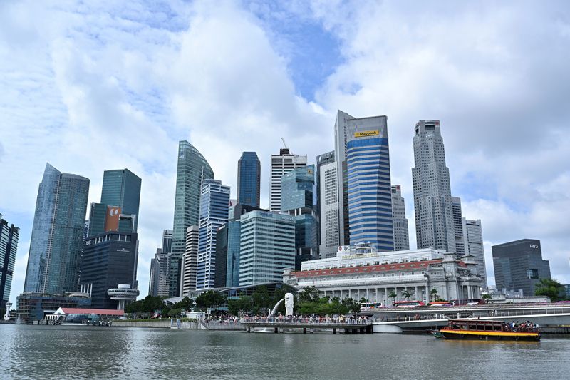 シンガポール富裕層の平均資産、前年比6%増 現金なお主流=調査